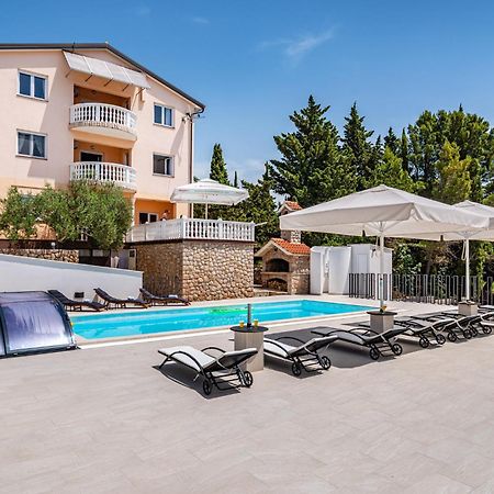 Apartments Prkacin 2 Starigrad Paklenica Bagian luar foto