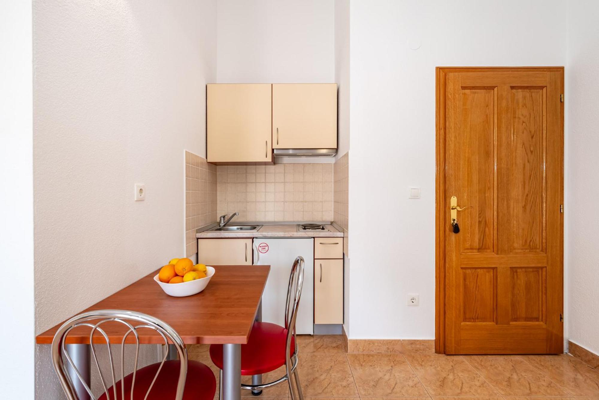 Apartments Prkacin 2 Starigrad Paklenica Bagian luar foto