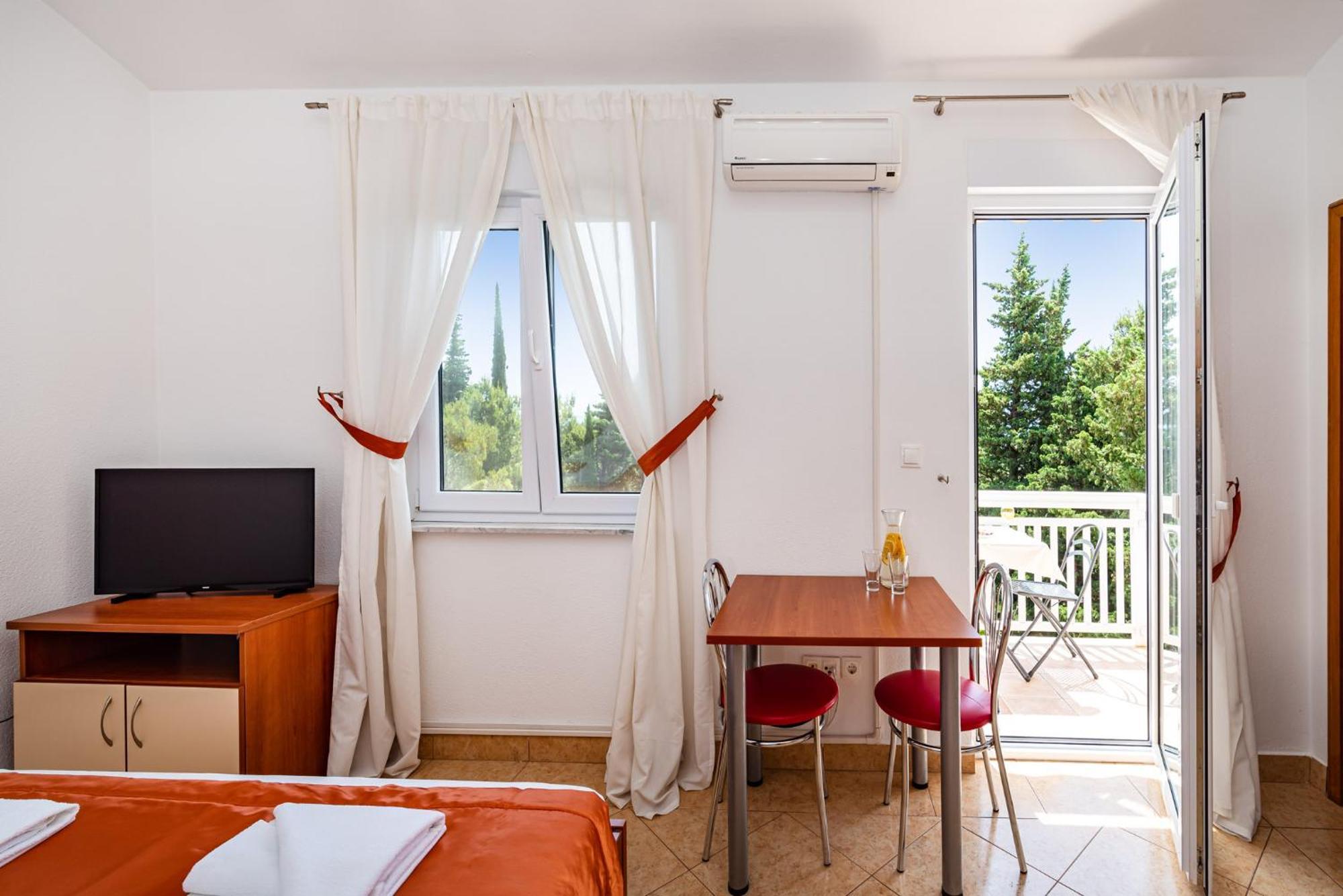 Apartments Prkacin 2 Starigrad Paklenica Bagian luar foto